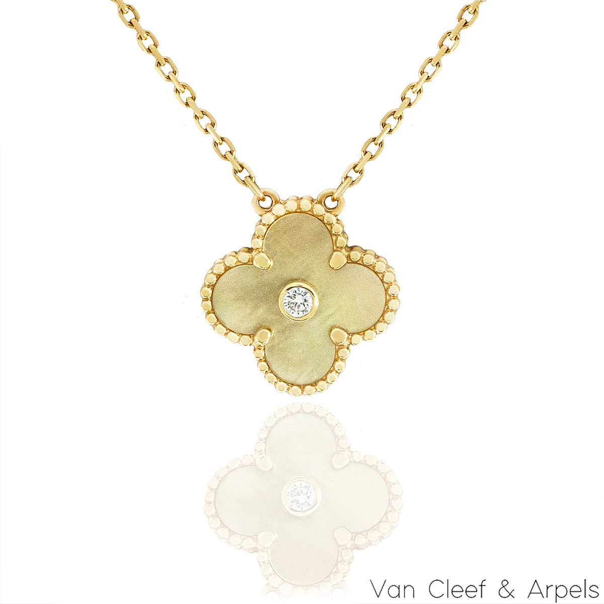 Van Cleef & Arpels Limited Edition 2018 Mother of Pearl Vintage Alhambra Holiday Pendant VCARP2R700